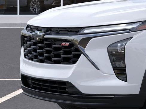 New 2026 Chevrolet Trax RS w/ Sunroof Package FWD image 13