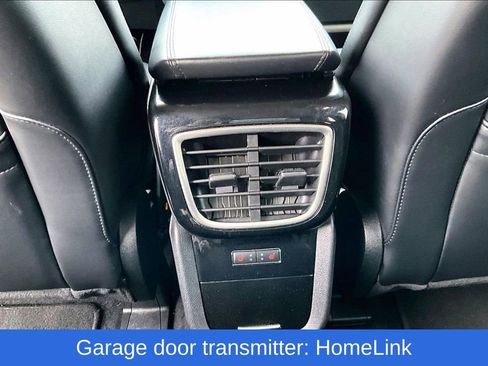 Used 2022 Lincoln Nautilus Reserve image 16