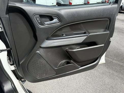 Used 2019 Chevrolet Colorado ZR2 image 35
