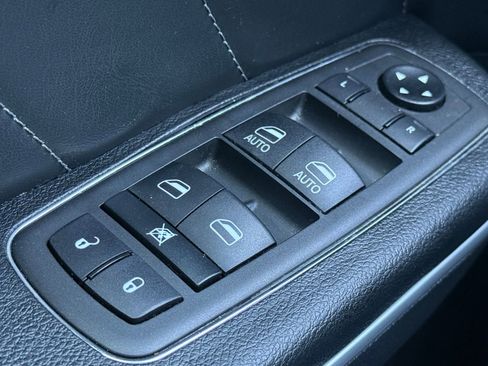 Used 2020 Dodge Charger Scat Pack w/ Plus Group RWD image 32