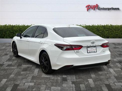 Used 2024 Toyota Camry LE w/ Convenience Package FWD image 2