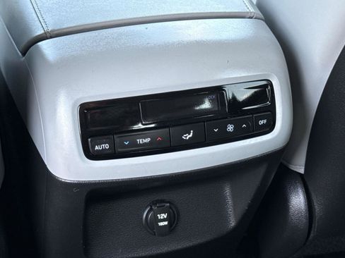 Used 2025 Hyundai Palisade SEL FWD image 31