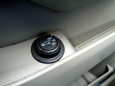 Used 2011 Cadillac SRX Luxury image 20