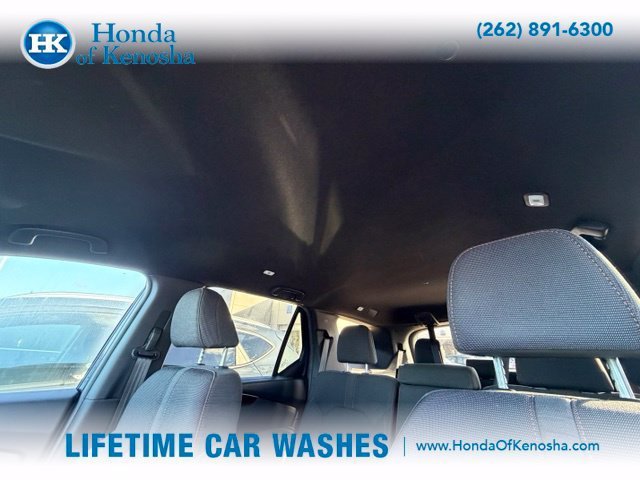 Used 2025 Honda Pilot Sport image 6