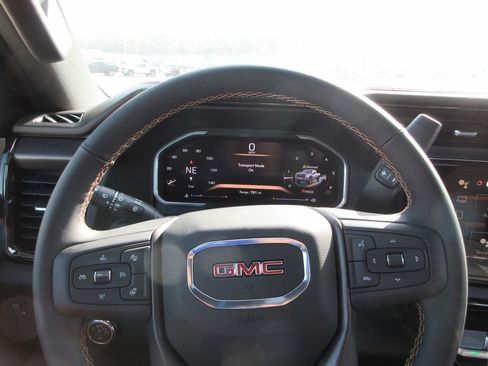 New 2026 GMC Sierra 2500 AT4 w/ AT4 Premium Plus Package AWD/4WD image 19