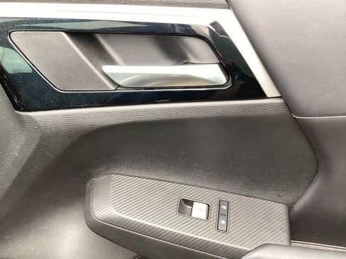 Used 2023 Mitsubishi Outlander SE image 22