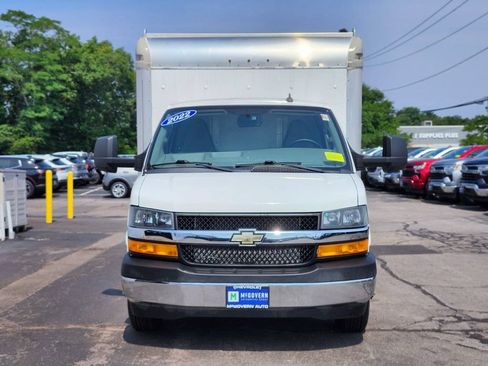 Used 2022 Chevrolet Express 3500 w/ Power Convenience Package RWD image 8