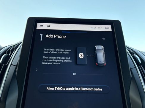 Used 2024 Ford Edge SEL image 16