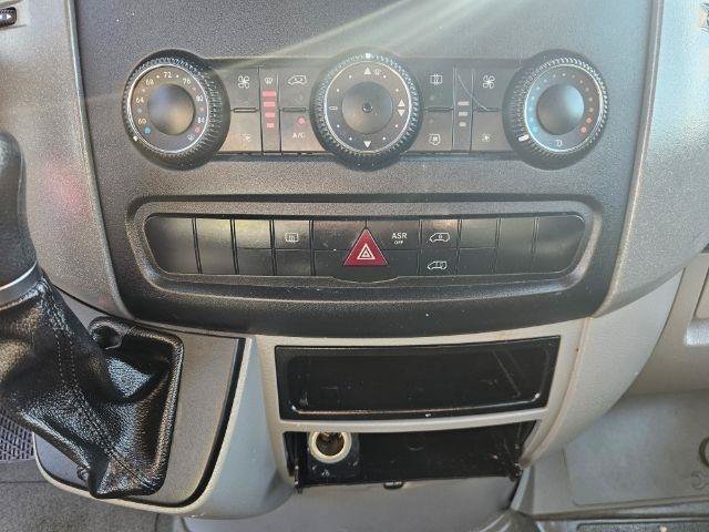 Used 2016 Mercedes-Benz Sprinter 2500 image 18