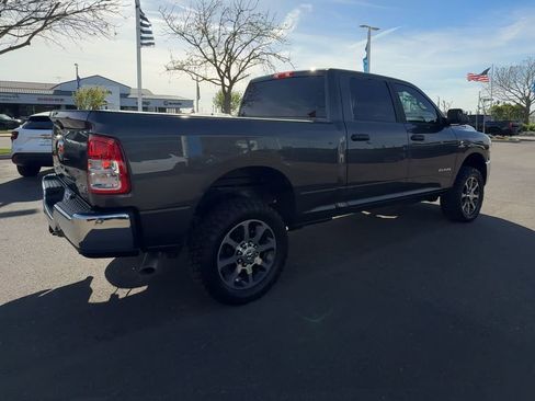 Used 2022 RAM 2500 Big Horn w/ Cold Weather Group image 7