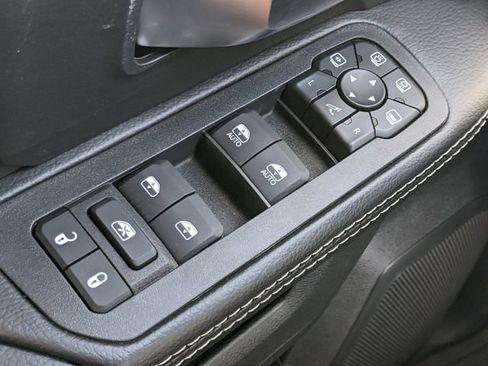New 2026 RAM 3500 Big Horn AWD/4WD image 18
