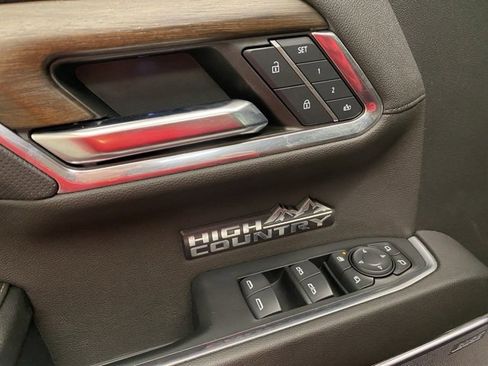 Used 2024 Chevrolet Silverado 1500 High Country w/ LPO, Dark Essentials Package image 26
