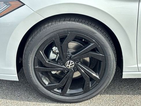 New 2026 Volkswagen Jetta SE image 22