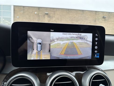 Used 2022 Mercedes-Benz GLC 300 4MATIC image 21