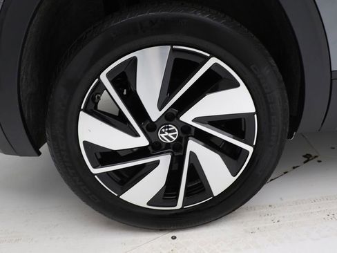 Used 2024 Volkswagen Atlas SE AWD/4WD image 10