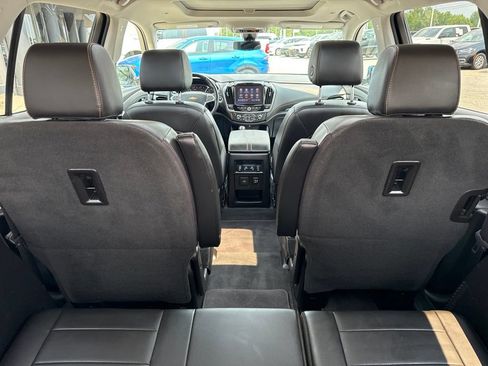 Used 2020 Chevrolet Traverse Premier w/ Redline Edition AWD/4WD image 19