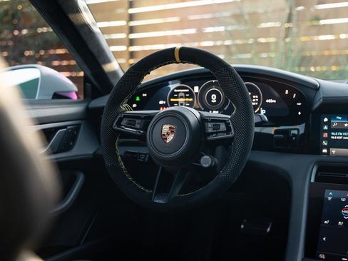 Used 2022 Porsche Taycan Turbo S image 52