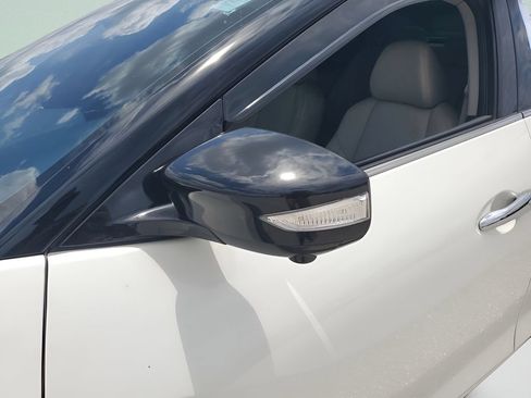 Used 2017 Nissan Maxima Platinum FWD image 28