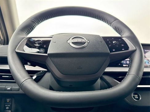 New 2025 Nissan Murano SV image 38