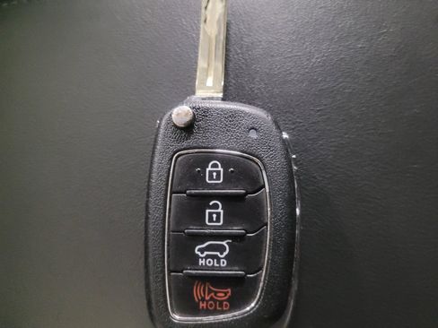 Used 2020 Hyundai Tucson SE AWD/4WD image 32