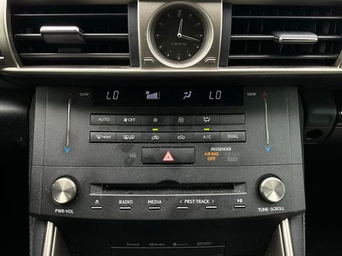 Used 2016 Lexus IS 200t RWD image 27