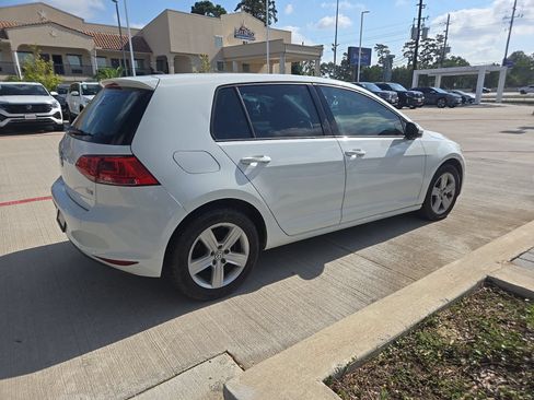 Used 2017 Volkswagen Golf Wolfsburg Edition FWD image 3