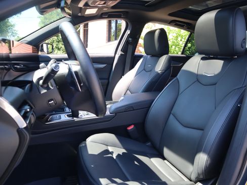 Used 2025 Cadillac CT5 Premium Luxury w/ Sun And Sound Package RWD image 32