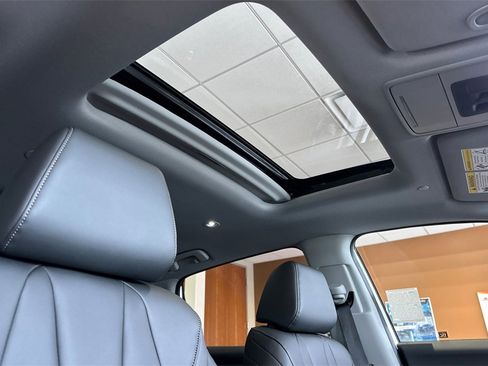 Certified 2025 Acura ADX FWD image 15