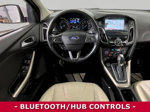 Used 2015 Ford Focus Titanium w/ Titanium Technology Package FWD image 8