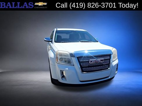 Certified 2014 GMC Terrain SLT w/ Chrome Appearance Package FWD image 3