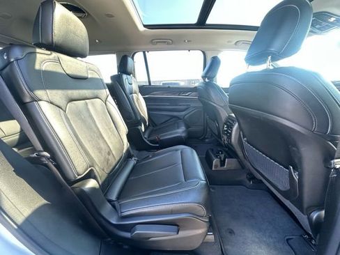 Used 2024 Jeep Grand Cherokee L Limited w/ Luxury Tech Group II image 33