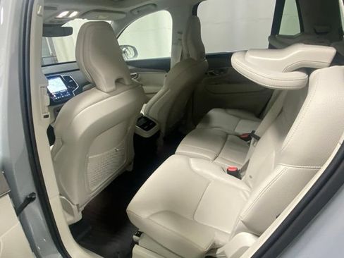 Used 2025 Volvo XC90 B5 Plus w/ Protection Package Premier AWD/4WD image 13