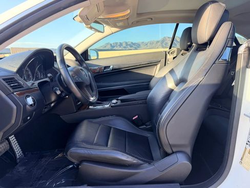 Used 2010 Mercedes-Benz E 550 Coupe image 12