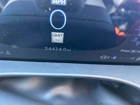 Used 2025 Lincoln Aviator Reserve w/ Equipment Group 201A image 17