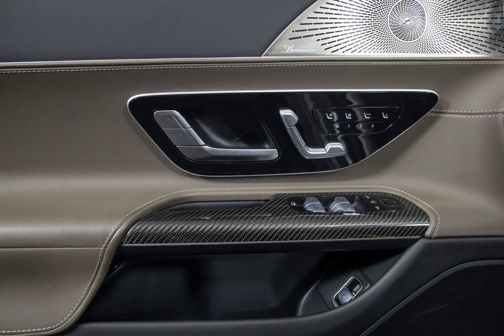Used 2022 Mercedes-Benz SL 63 AMG 4MATIC image 32