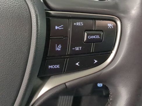 Used 2022 Lexus ES 300h w/ Premium Package image 31