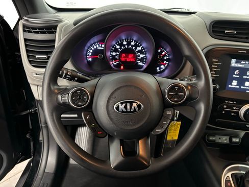 Used 2019 Kia Soul + image 20