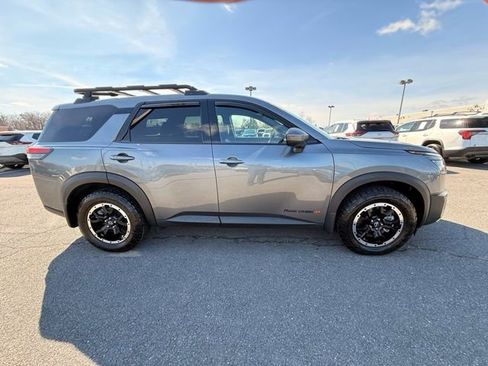 Certified 2025 Nissan Pathfinder Rock Creek image 4
