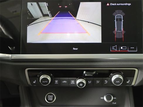 Certified 2025 Audi Q3 2.0T Premium w/ Convenience Package image 17