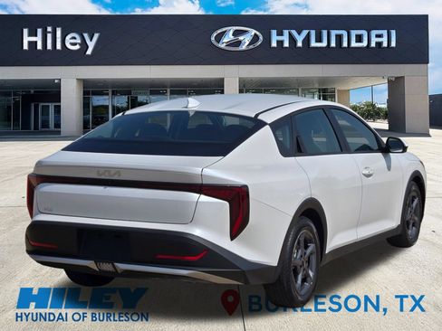 Used 2026 Kia K4 FWD image 4