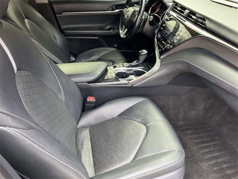 Used 2019 Toyota Camry XSE image 21