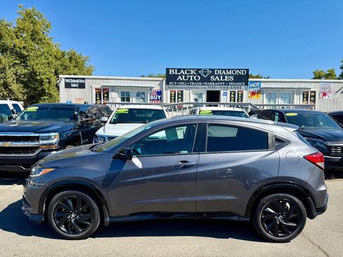 Used 2022 Honda HR-V Sport image 8