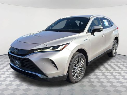 Used 2021 Toyota Venza XLE w/ Carpet Mat Package (TMS) AWD/4WD image 1