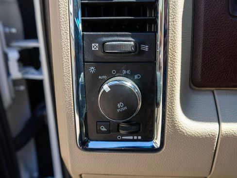 Used 2017 RAM 2500 Laramie AWD/4WD image 17
