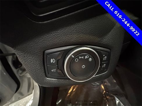 Used 2018 Ford Escape SE image 22
