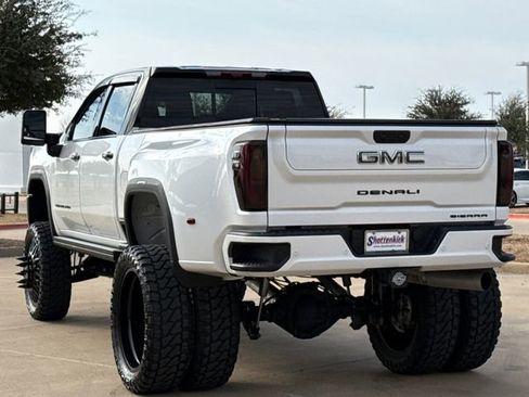 Used 2025 GMC Sierra 3500 Denali Ultimate AWD/4WD image 5