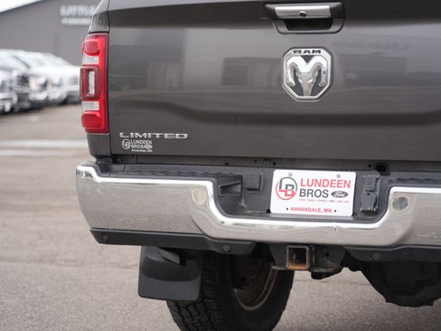 Used 2022 RAM 3500 Limited image 13