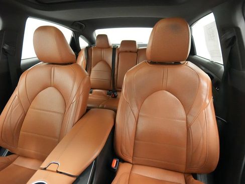 Used 2019 Toyota Avalon Limited FWD image 13