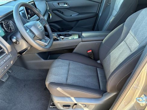 New 2026 Nissan Rogue SV image 18