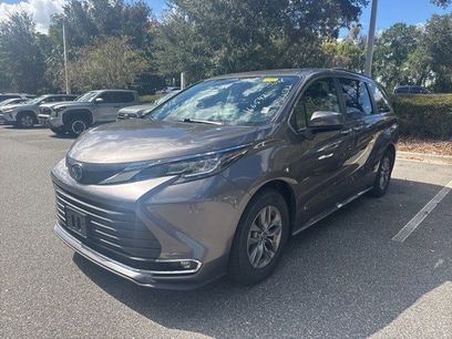 Used 2023 Toyota Sienna XLE